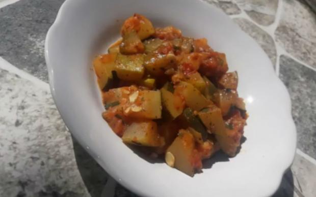 zeytinyagli-diyet-kabak-yemegi-tarifi