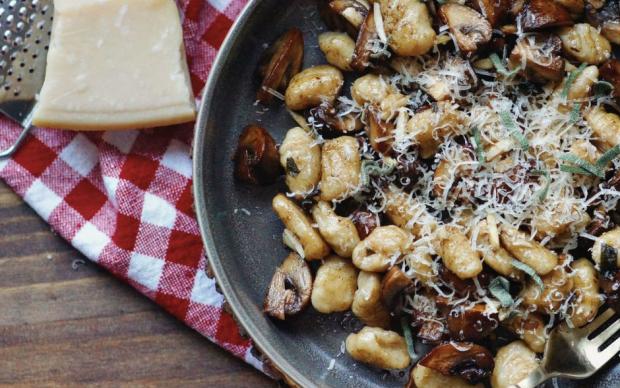 mantarli-ve-ada-cayli-gnocchi-tarifi