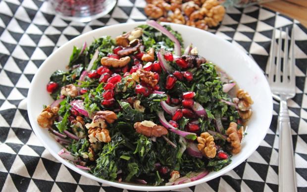 Narlı Cevizli Ispanak Salatası Tarifi