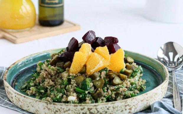 Pancarlı Portakallı Kinoa Salatası Tarifi