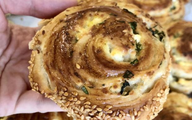 peynirli-rulo-pogaca-tarifi