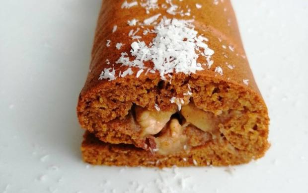 rafine-sekersiz-elmali-rulo-kek-tarifi