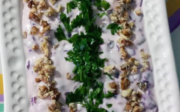 yogurtlu-mor-lahana-salatasi-ankara