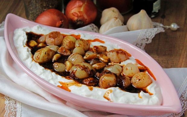 yogurtlu-sogan-mezesi-one-cikan