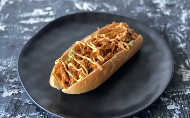 barbeku-soslu-tavuk-sandvic-ugur