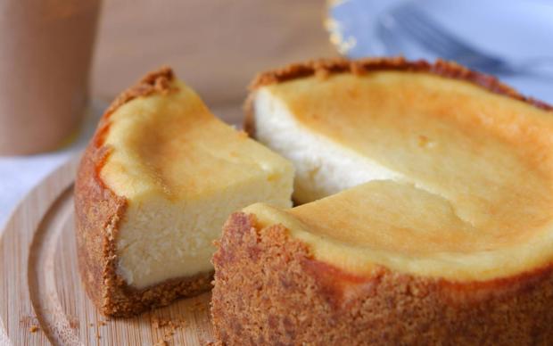 basit-cheesecake-almond