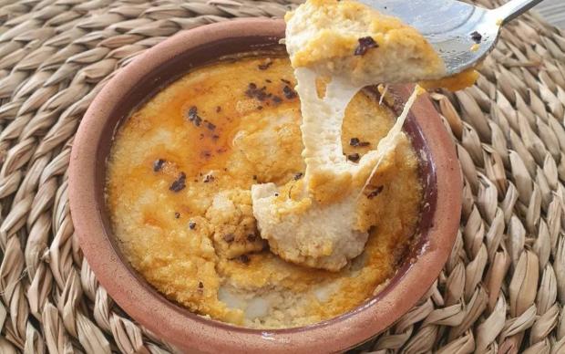 Güveçte Kaşarlı Humus Tarifi
