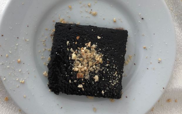 kolay-islak-kek-yummymeli