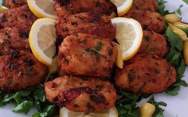 kuru-domatesli-patates-koftesi-tarifi