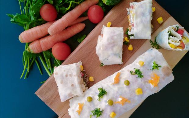 yufkali-rulo-salata-tarifi