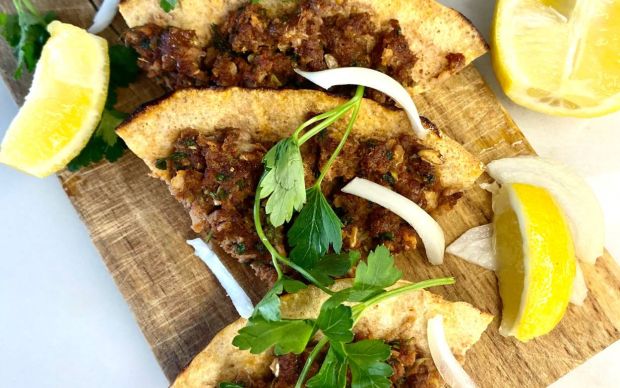 diyet-lahmacun-tarifi