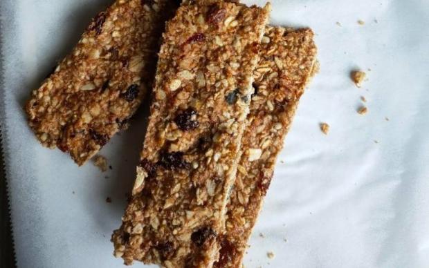 ev-yapimi-granola-bar-tarifi