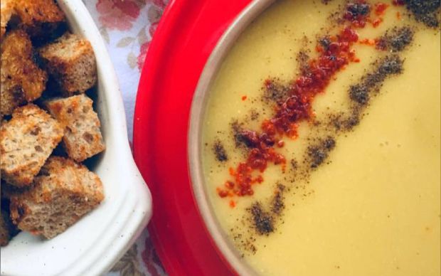 Kereviz Saplı Mercimek Çorbası Tarifi