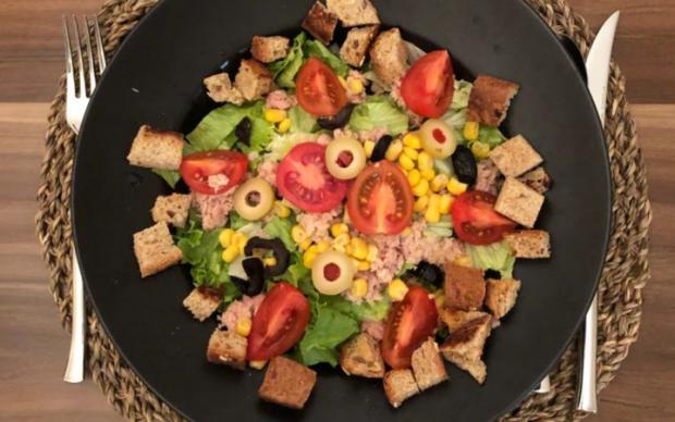 ton-balikli-salata-ismihan