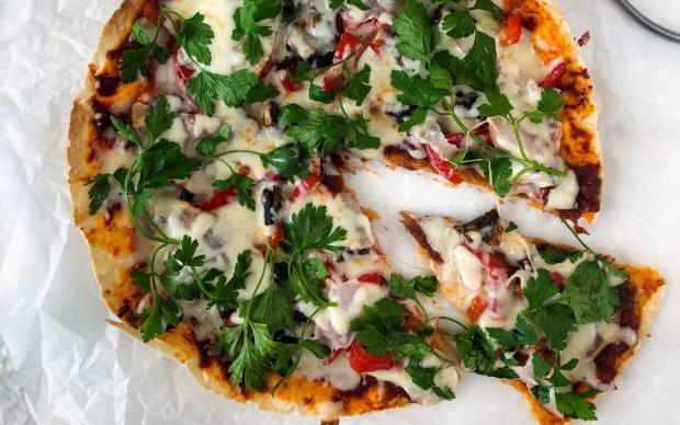 Tortilla Pizza Tarifi