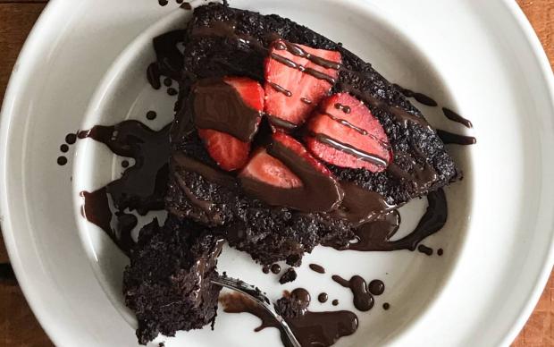 4-malzemeli-unsuz-brownie-tarifi