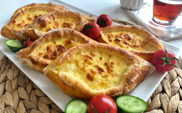 peynirli-mini-pide-tarifi