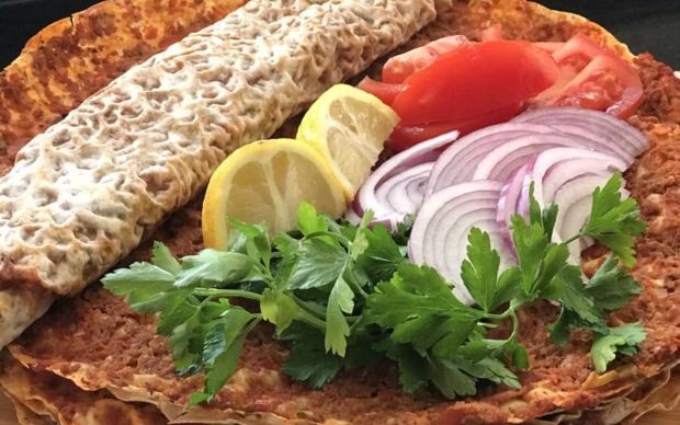 pratik-lavas-lahmacun-2-tarifi