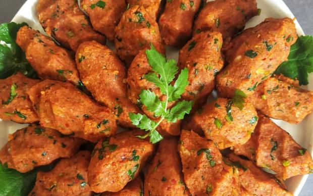 pratik-mercimek-koftesi-lezzetlendik