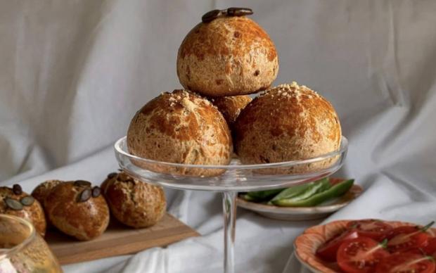 siyez-unlu-peynirli-pogaca-tarifi