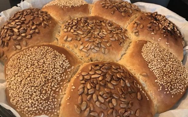 kasar-peynirli-cicek-simit-tarifi