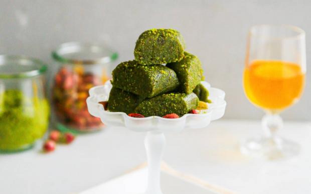 kolay-ve-fit-fistik-sarma-tarifi