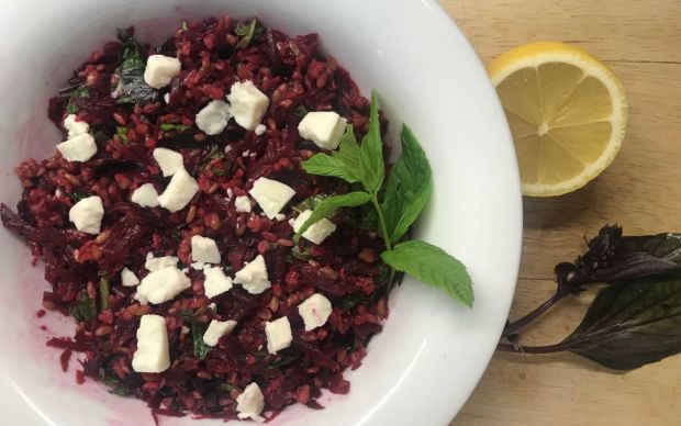 firikli-kirmizi-pancar-salatasi-tarifi