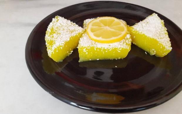 limonlu-hindistan-cevizi-aromali-jole-tarifi