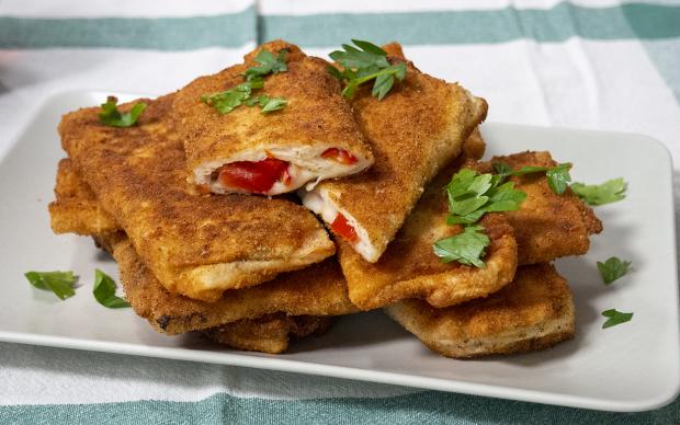 Pizza Tadında Kahvaltılık Börek Tarifi