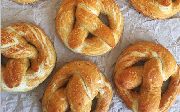 ev-yapimi-pretzel-bedia