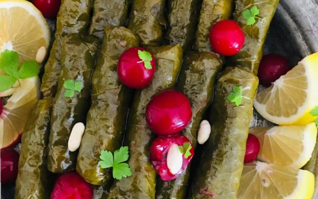 visneli-yaprak-sarma-4-tarifi