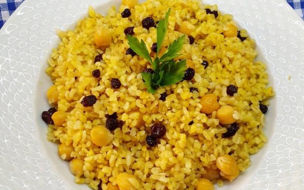 nohutlu-kus-uzumlu-bulgur-pilavi-tarifi