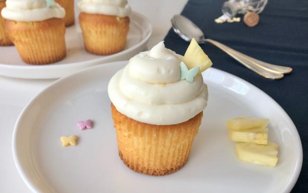 ananasli-cupcake-aysegul