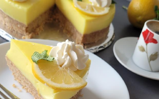 cheesecake-gorunumlu-limonlu-muhallebi