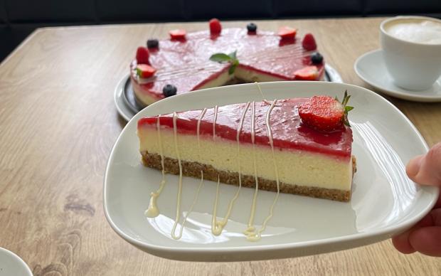 frambuazli-cheesecake-fatma