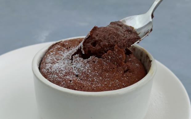 10-dakikada-cikolatali-sufle-tarif