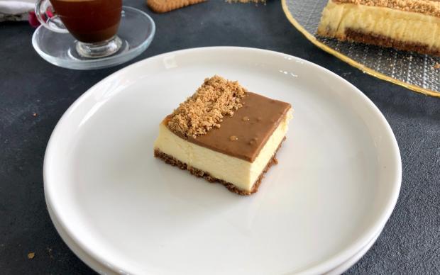 karamelize-biskuvili-cheesecake-aysegul