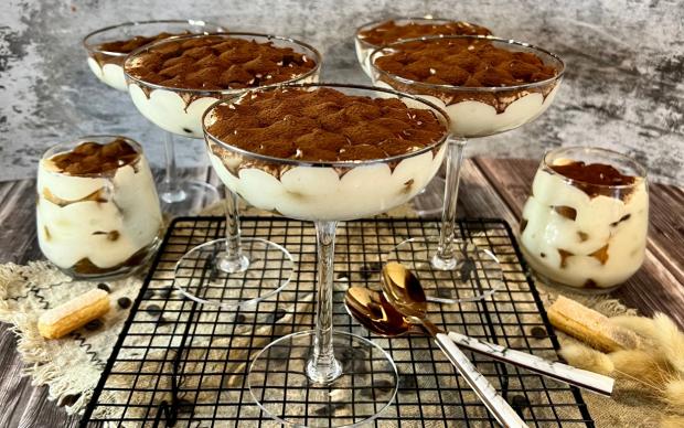 kupta-tiramisu-tarifi-maviecollore