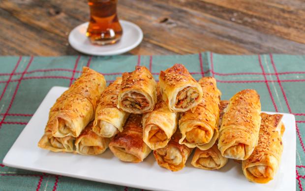 Yeşil Mercimekli Börek Tarifi