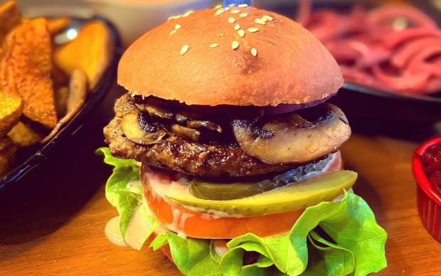 mantarli-ev-yapimi-hamburger-yusuf