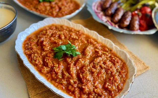 Lokanta Usulü Ezme Tarifi