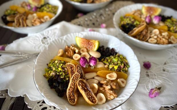 Az Ölçülü Aşure Tarifi