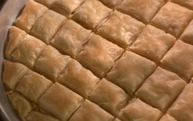 el-acmasi-nisastali-borek-zehra
