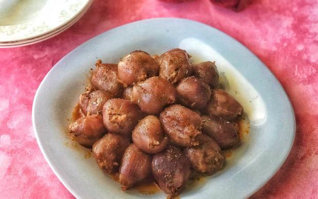 kirmizi-sogan-dolmasi-onecikan