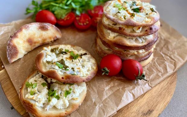 Peynirli Fındık Lahmacun Tarifi