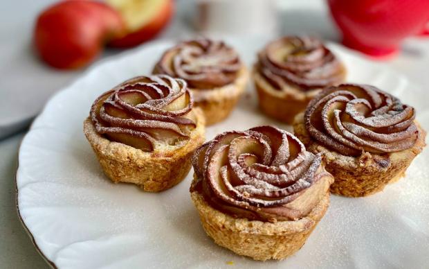 Elmalı Güllü Tart Tarifi