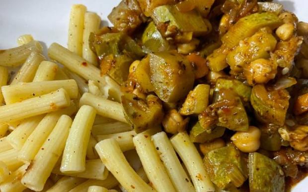 vegan-nohutlu-kabak-yemegi