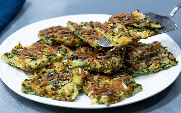 4-kasik-un-ile-1-tepsi-borek-yemekcom