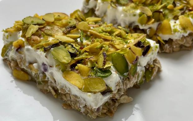 pismeyen-fistikli-cheesecake-aylin