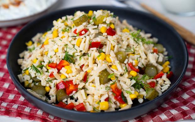 Erişte Salatası Tarifi